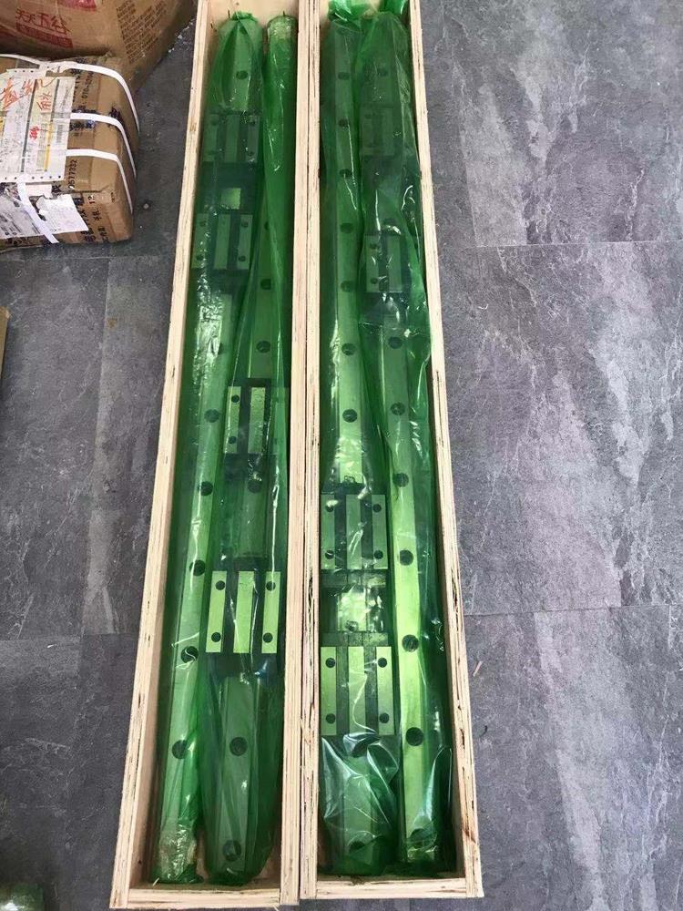 linear guide rail and linear guide block
